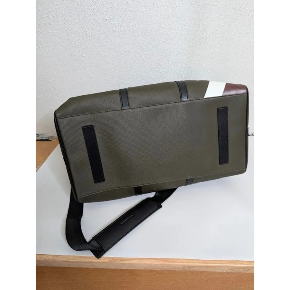 Maverick and C Olive Green Canvas Nylon‎ Strip Duffle Bag Weekend Travel Pockets